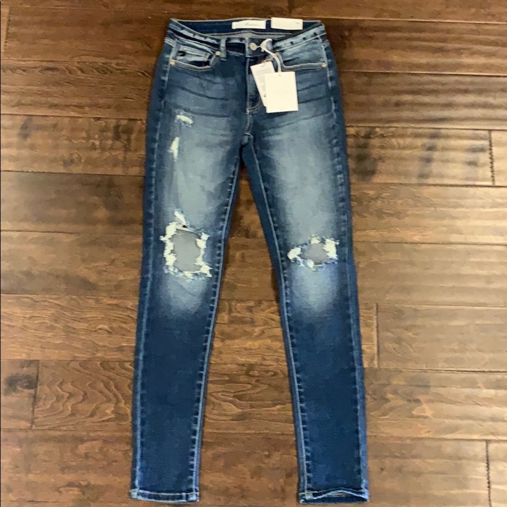 Destructed Kancan Jeans NWT